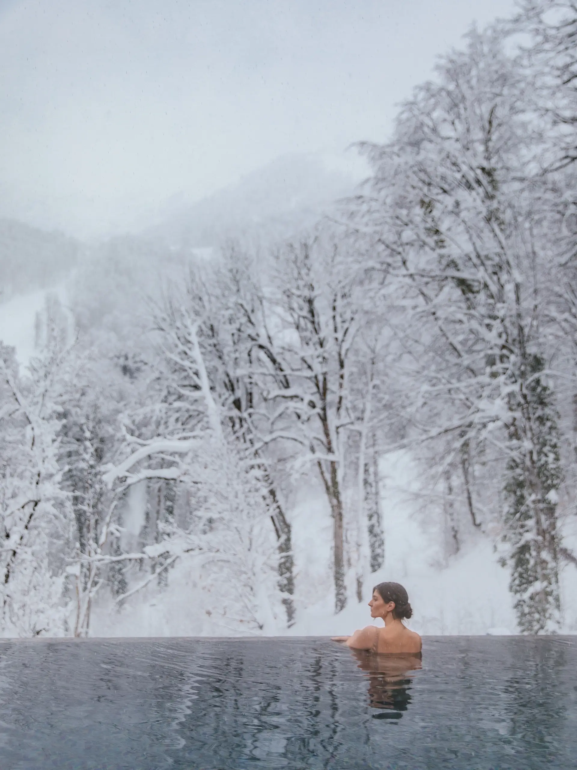 Infinity-Pool im Winter